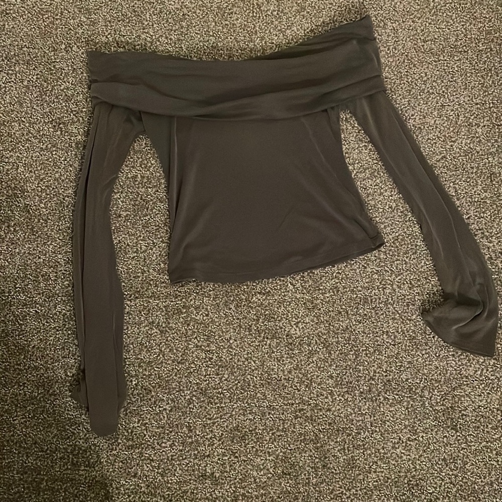 Off the shoulder long sleeve top